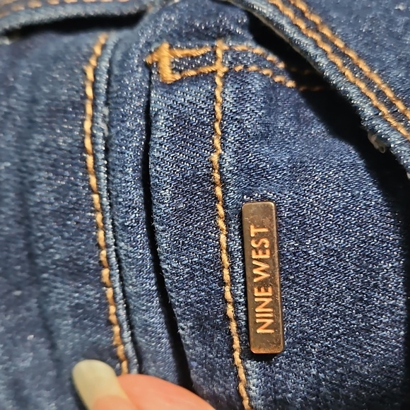 Nine West, Gramercy Slim Straight, Jeans, Size 6 - Picture 6 of 12